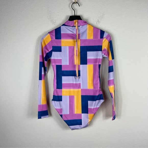 NWOT Patagonia swell seeker rash guard swimsuit - Picture 5 of 8